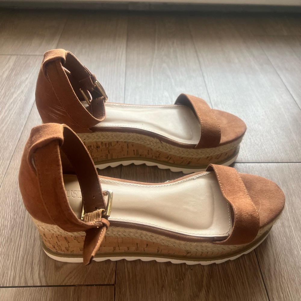 Adorable Platform Sandals